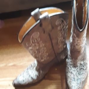 Wedding lace corral boots